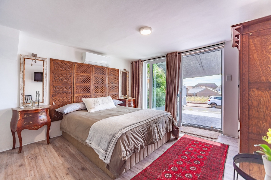 3 Bedroom Property for Sale in Woodstock Western Cape